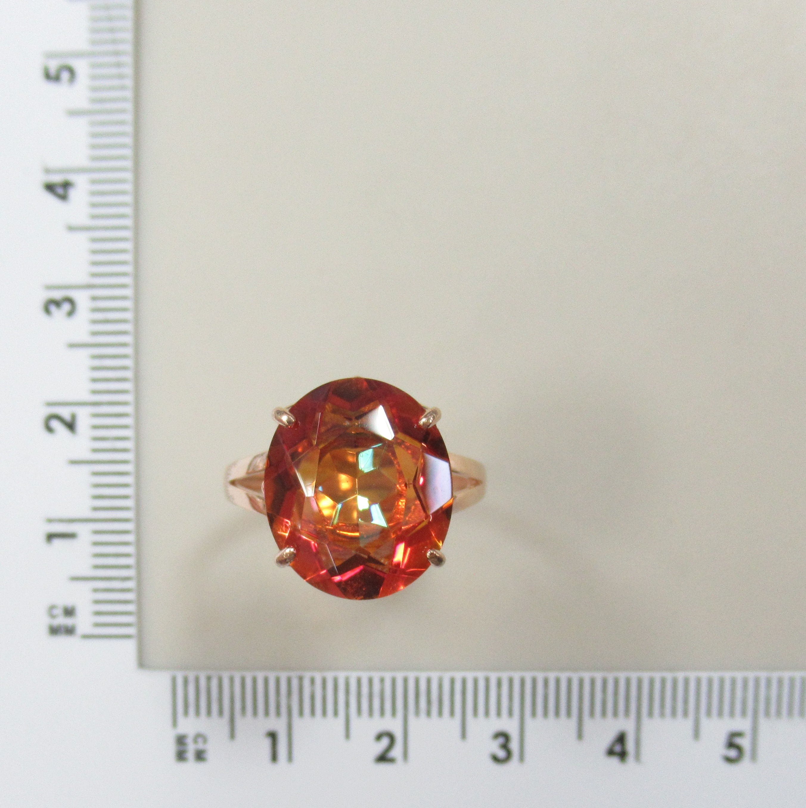 Серебряное кольцо с оранжевым горным хрусталем